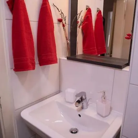 Apartment Stilvolles Zwischen Messe Und Hbf Essen